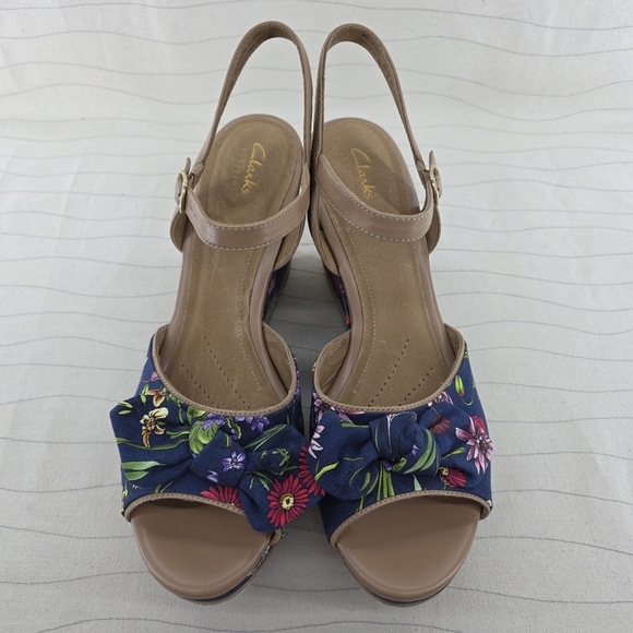 Clarks Womens Artisans Amelia Joyce Navy Floral Platform Wedge Heels Sz 11 NEW - Picture 3 of 12